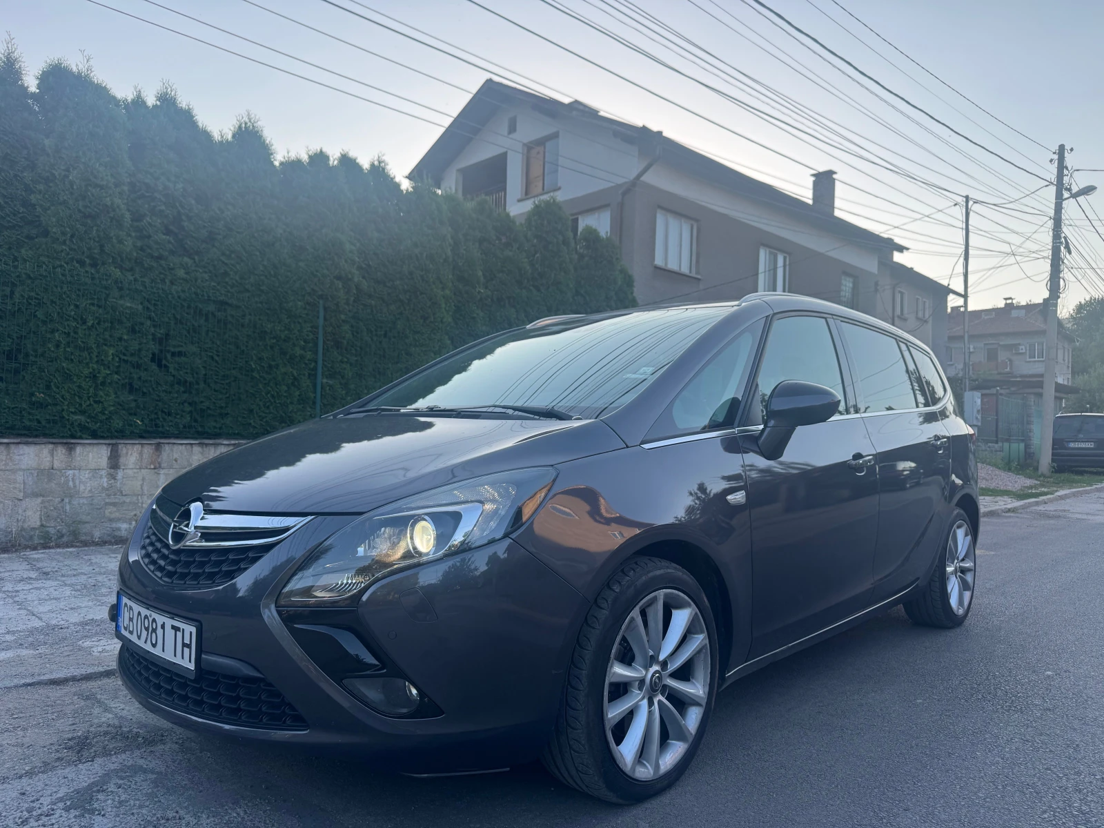 Opel Zafira 2.0cdti 6ск. Cosmo 6+ 1, снимка 1