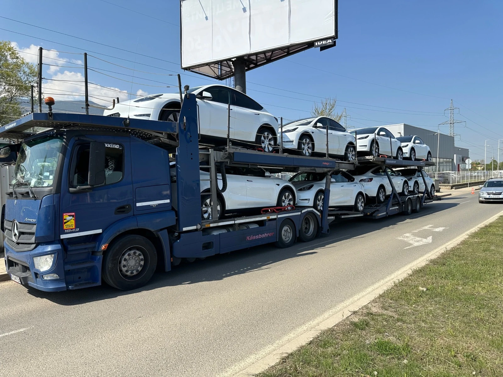 Tesla Model Y 5��/Rear-wheel drive, long range ��� Performanc� | Mobile.bg � ����������� 14