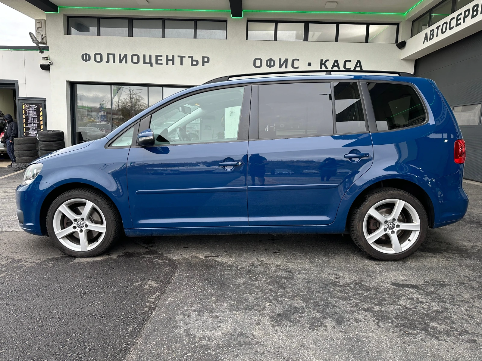 VW Touran 2.0 - изображение 5