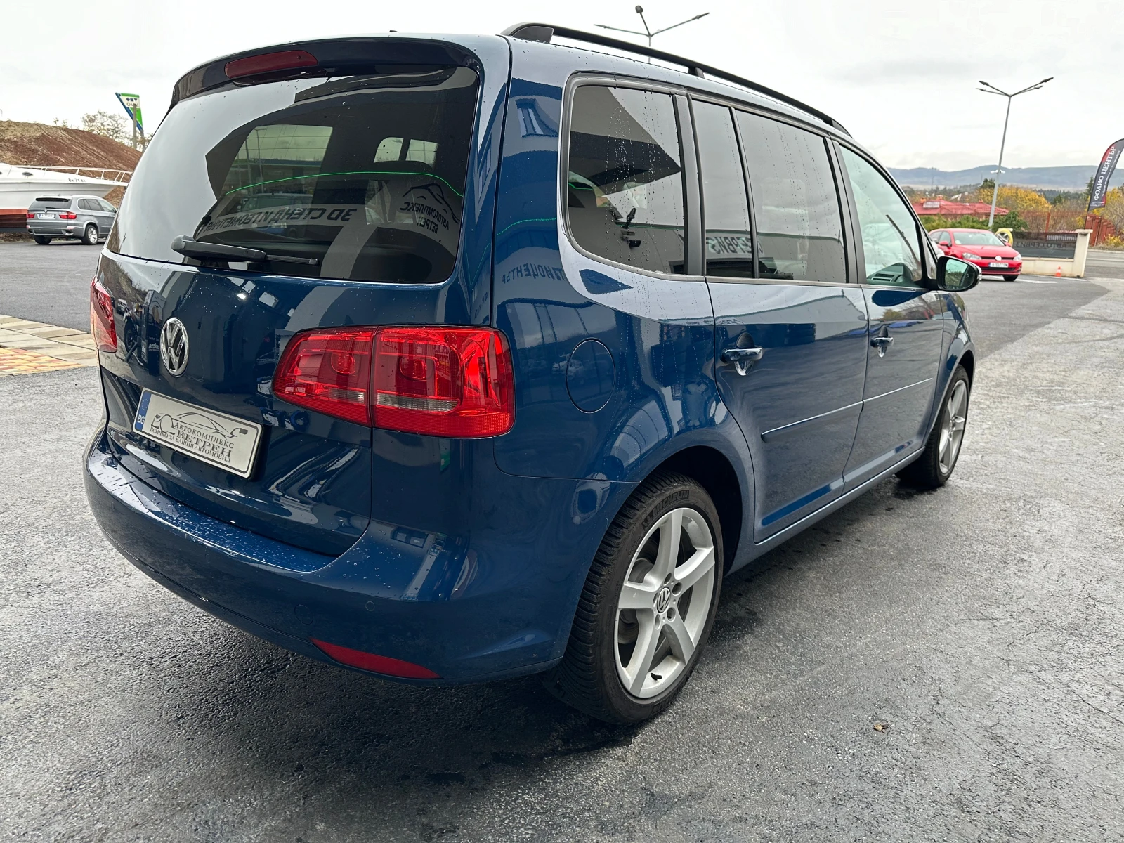 VW Touran 2.0 - изображение 7