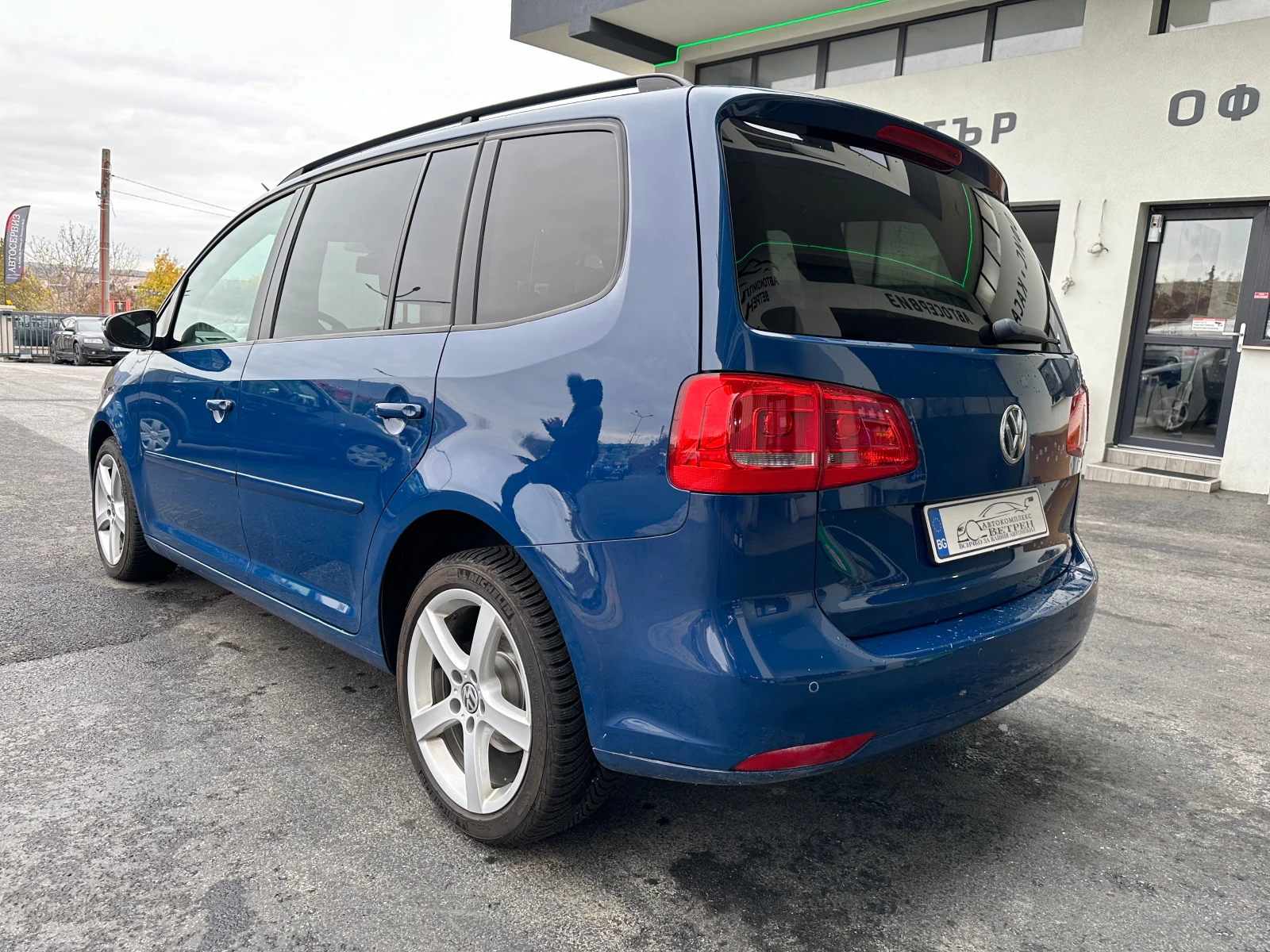 VW Touran 2.0 - изображение 6