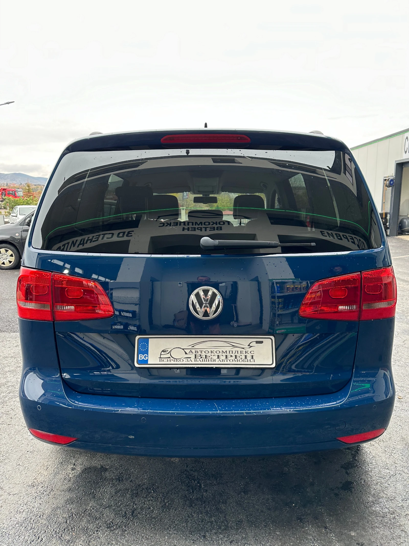 VW Touran 2.0 - изображение 8