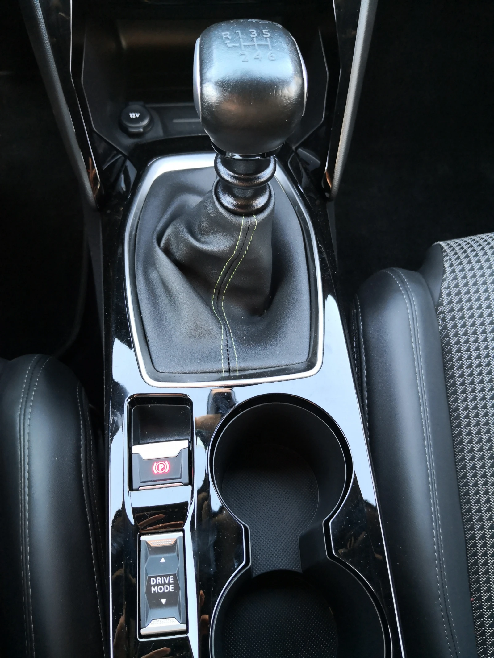 Peugeot 208 GT Line | Mobile.bg � ����������� 12