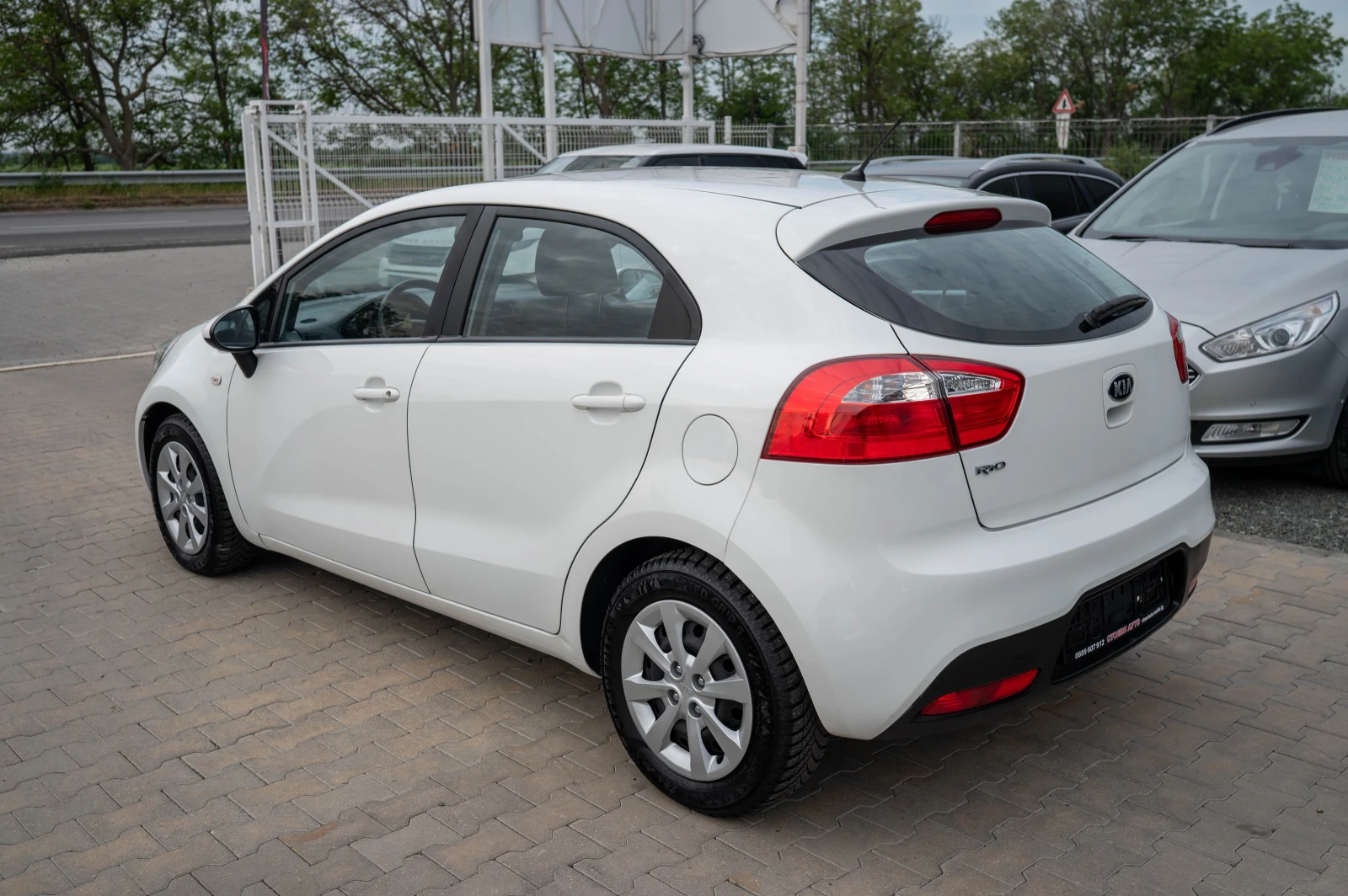 Kia Rio бензин* 2014г. - изображение 6