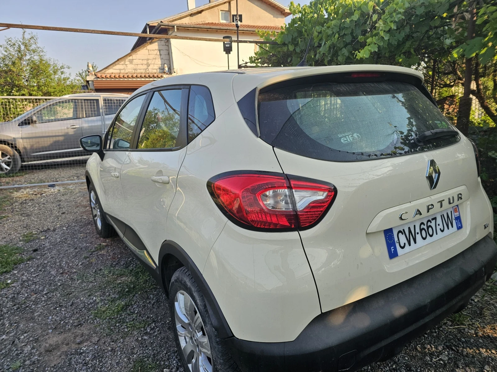 Renault Captur 77000км 0.9тсе Бартер  - изображение 4