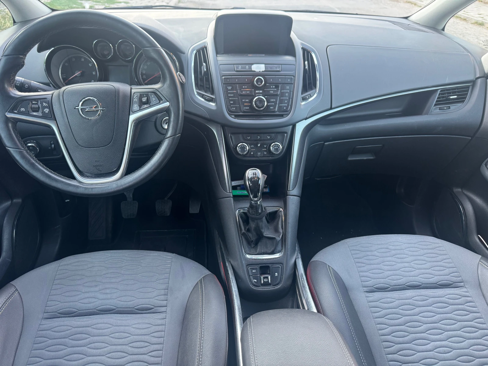 Opel Zafira 2.0cdti 6ск. Cosmo 6+ 1 - изображение 8