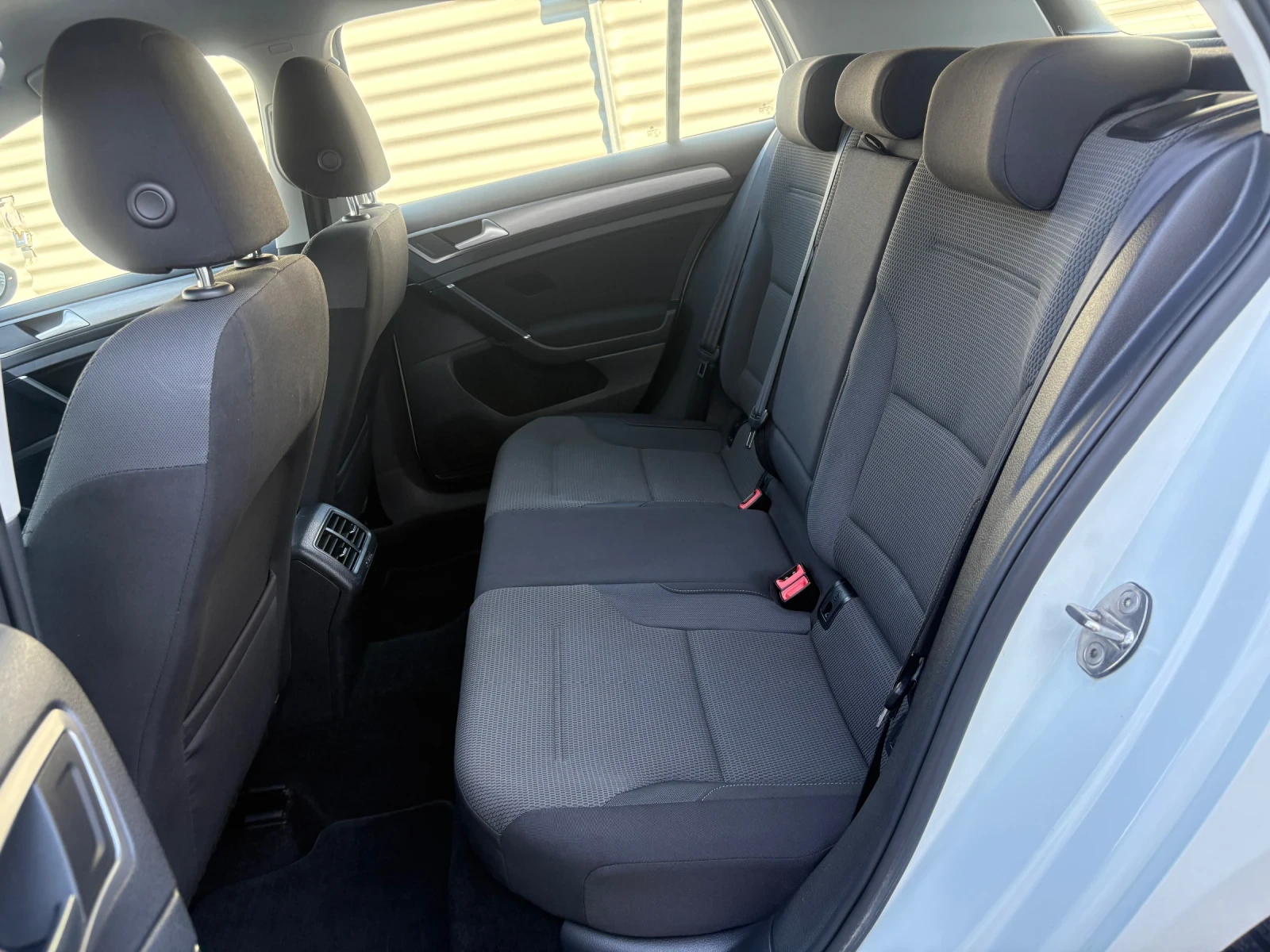 VW Golf 1 6-TDI-105кс. - изображение 9