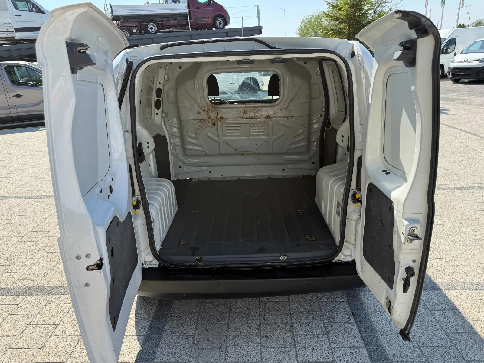 Fiat Fiorino 1.3Multijet Климатик | Mobile.bg — изображение 12