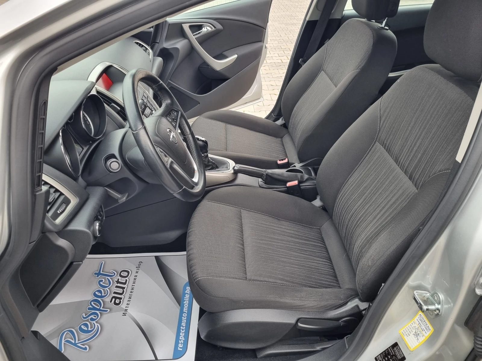 Opel Astra 1.6i-БЕНЗИН = 115.000км / 2011г. - изображение 8