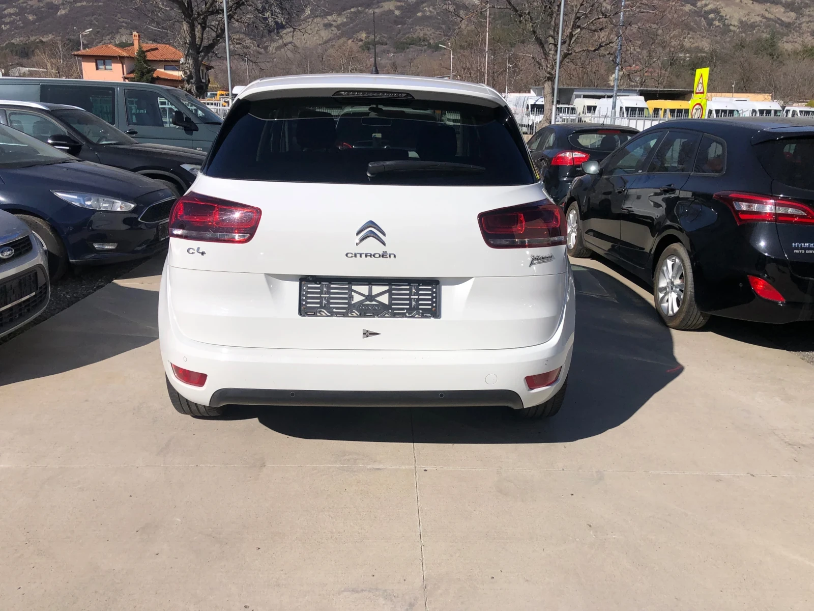 Citroen C4 Picasso 1.6HDI, снимка 4 - Автомобили и джипове - 53802162