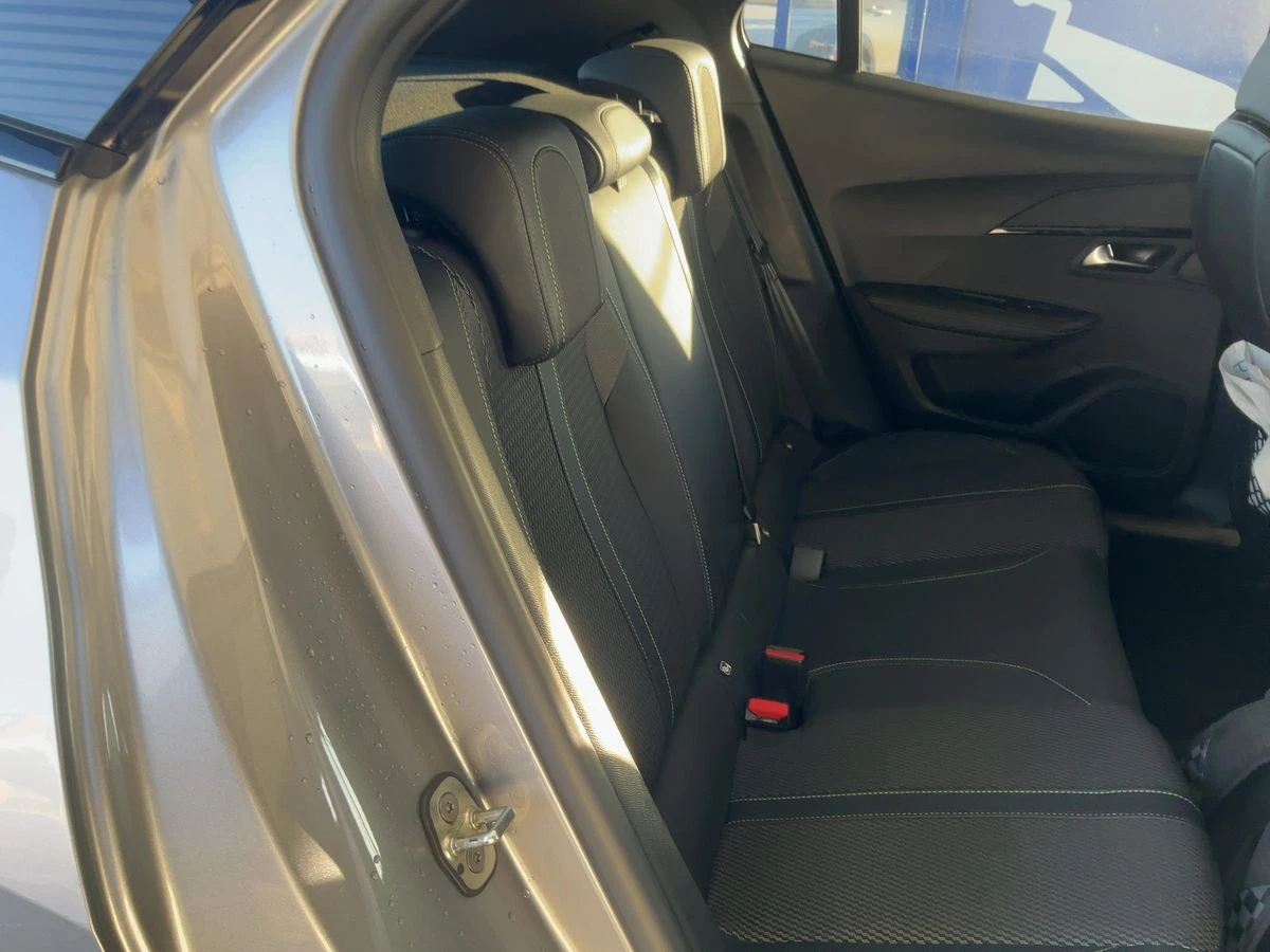Peugeot 2008 1.2 PureTech GT, снимка 9 - Автомобили и джипове - 53815338