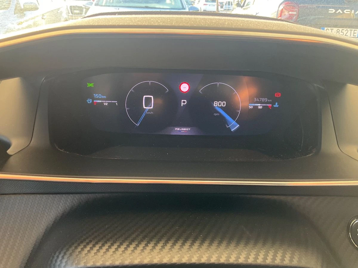 Peugeot 2008 1.2 PureTech GT, снимка 10 - Автомобили и джипове - 53815338