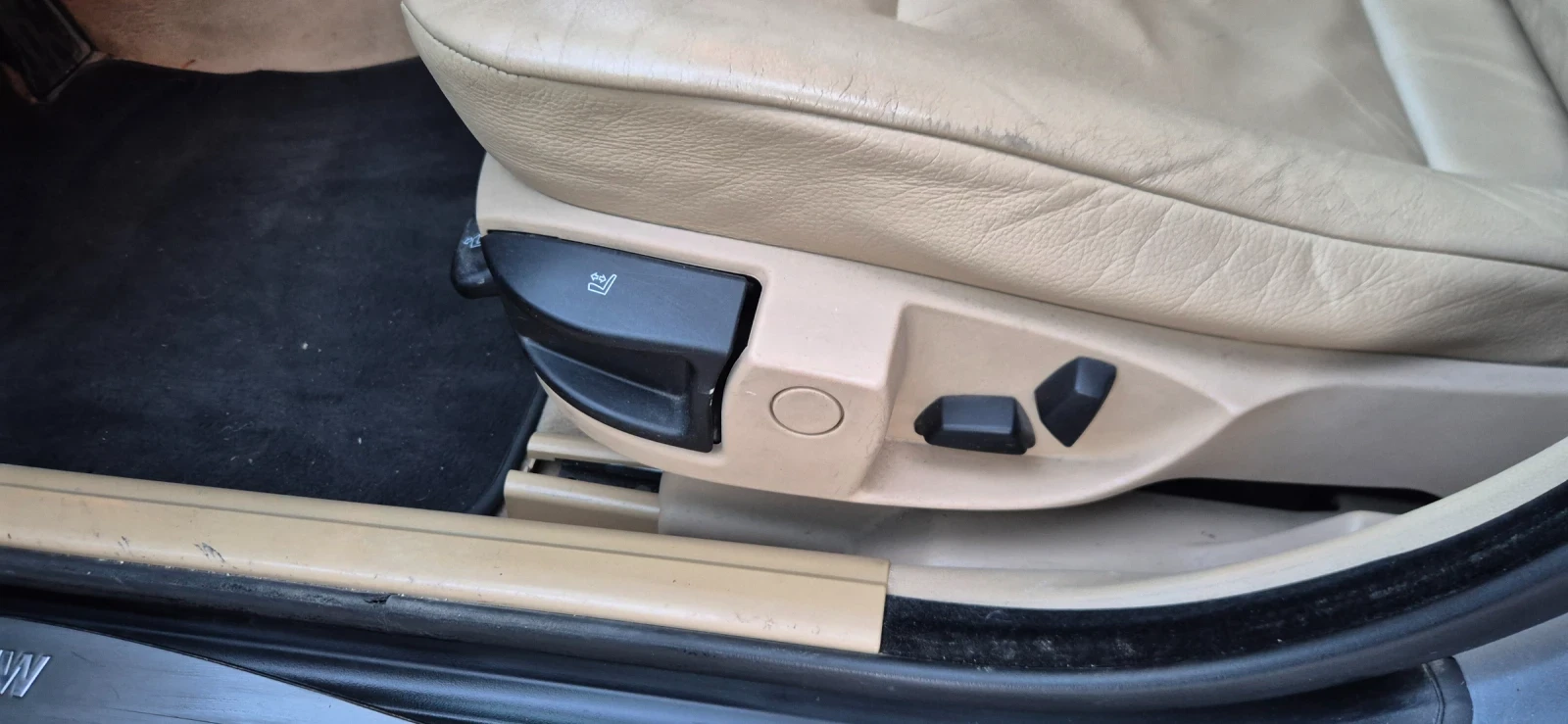 BMW 530 Xd 231 k.c., снимка 12 - Автомобили и джипове - 53853380