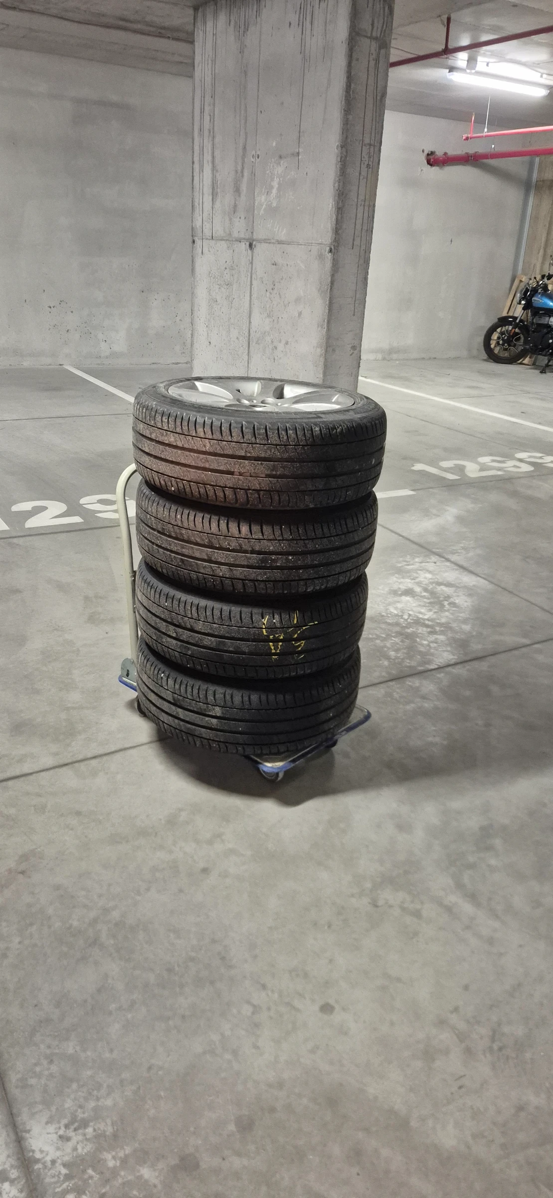 BMW 530 Xd 231 k.c., снимка 16 - Автомобили и джипове - 53853380