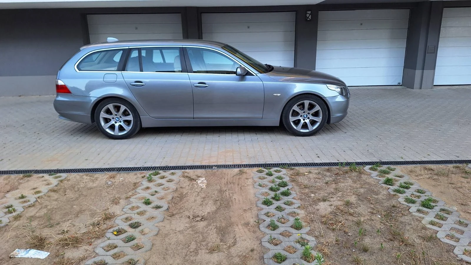 BMW 530 Xd 231 k.c., снимка 3 - Автомобили и джипове - 53853380