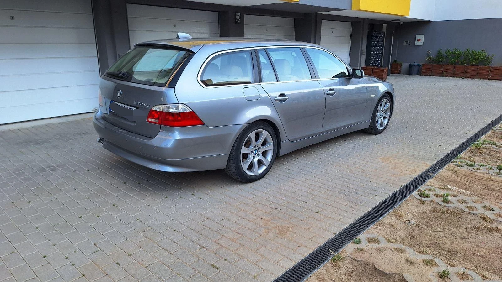 BMW 530 Xd 231 k.c., снимка 4 - Автомобили и джипове - 53853380