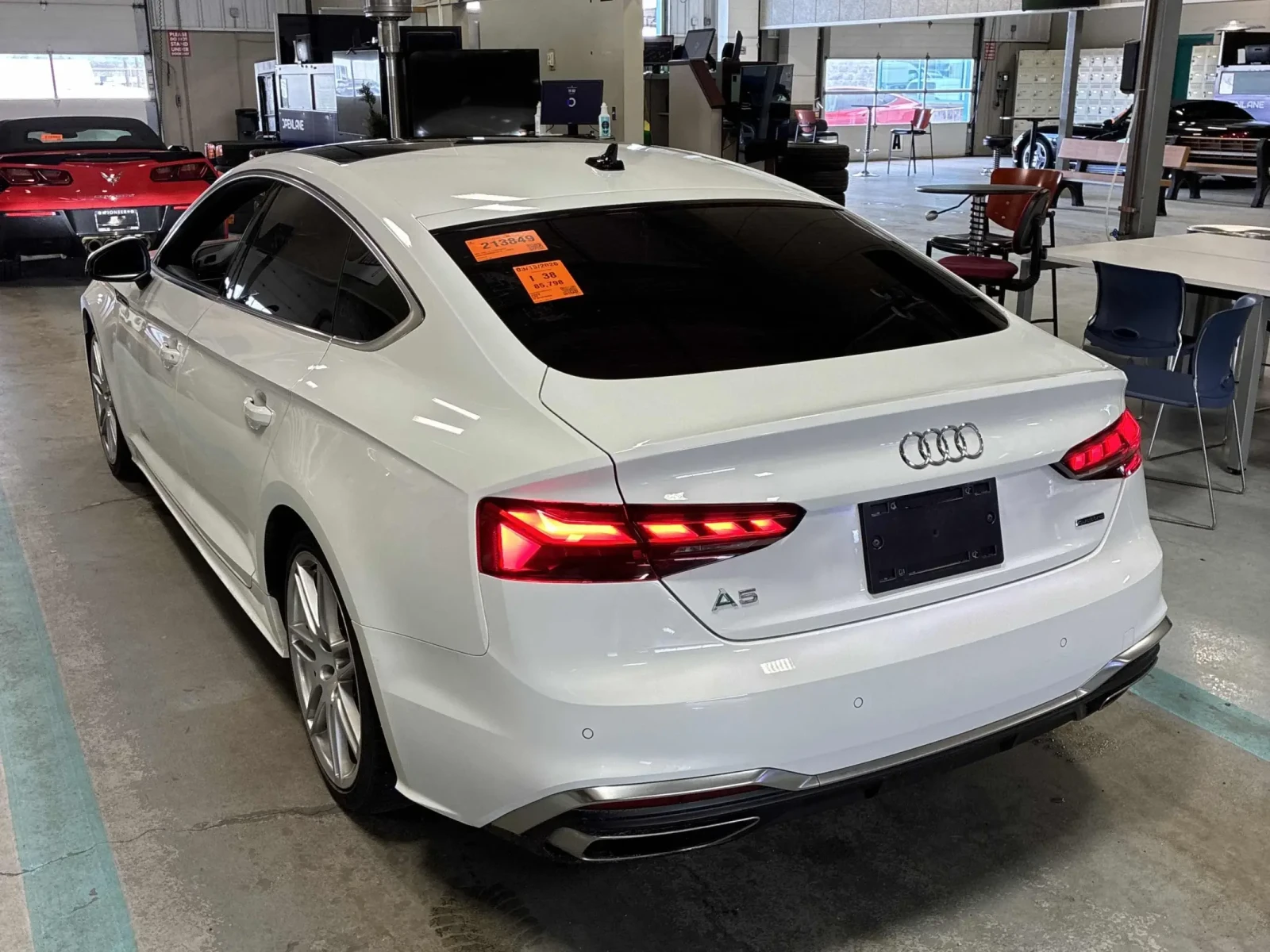 Audi A5 Progressiv * * CARFAX * * АВТО КРЕДИТ * * , снимка 5 - Автомобили и джипове - 53920017