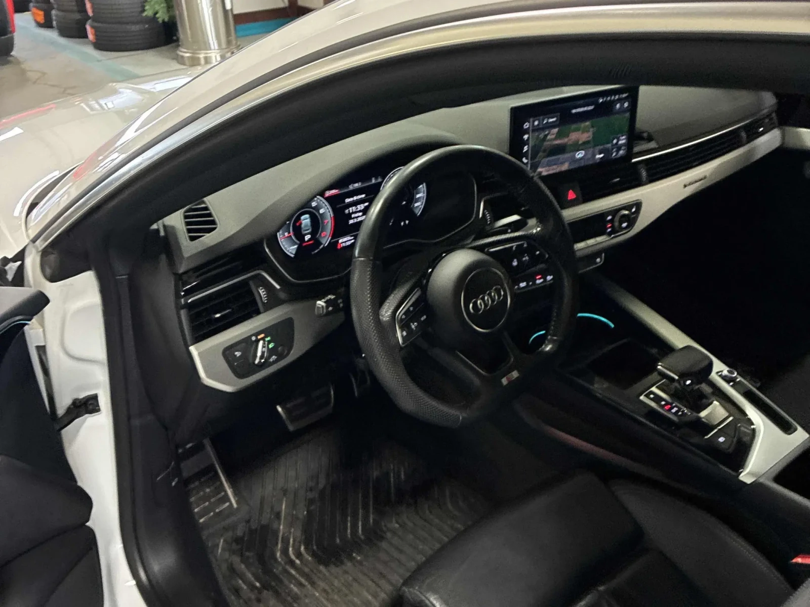 Audi A5 Progressiv * * CARFAX * * АВТО КРЕДИТ * * , снимка 7 - Автомобили и джипове - 53920017