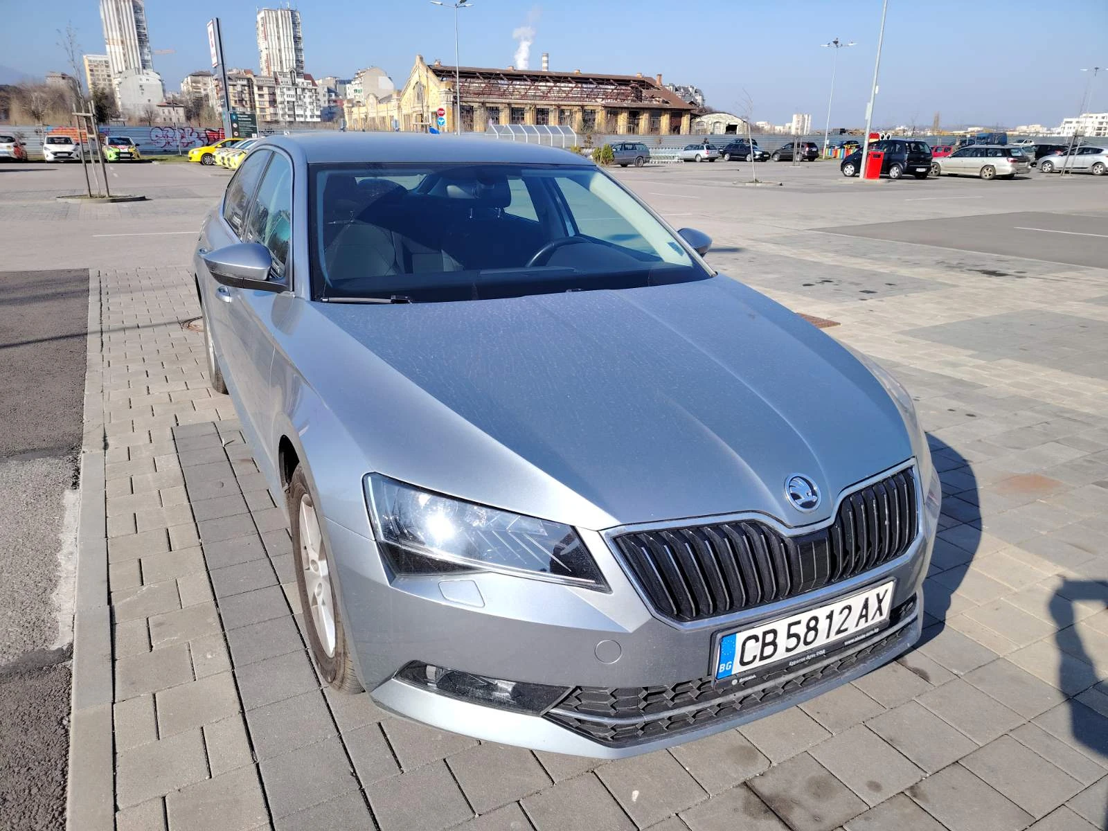 Skoda Superb 1.8 TSI, снимка 2 - Автомобили и джипове - 53935913
