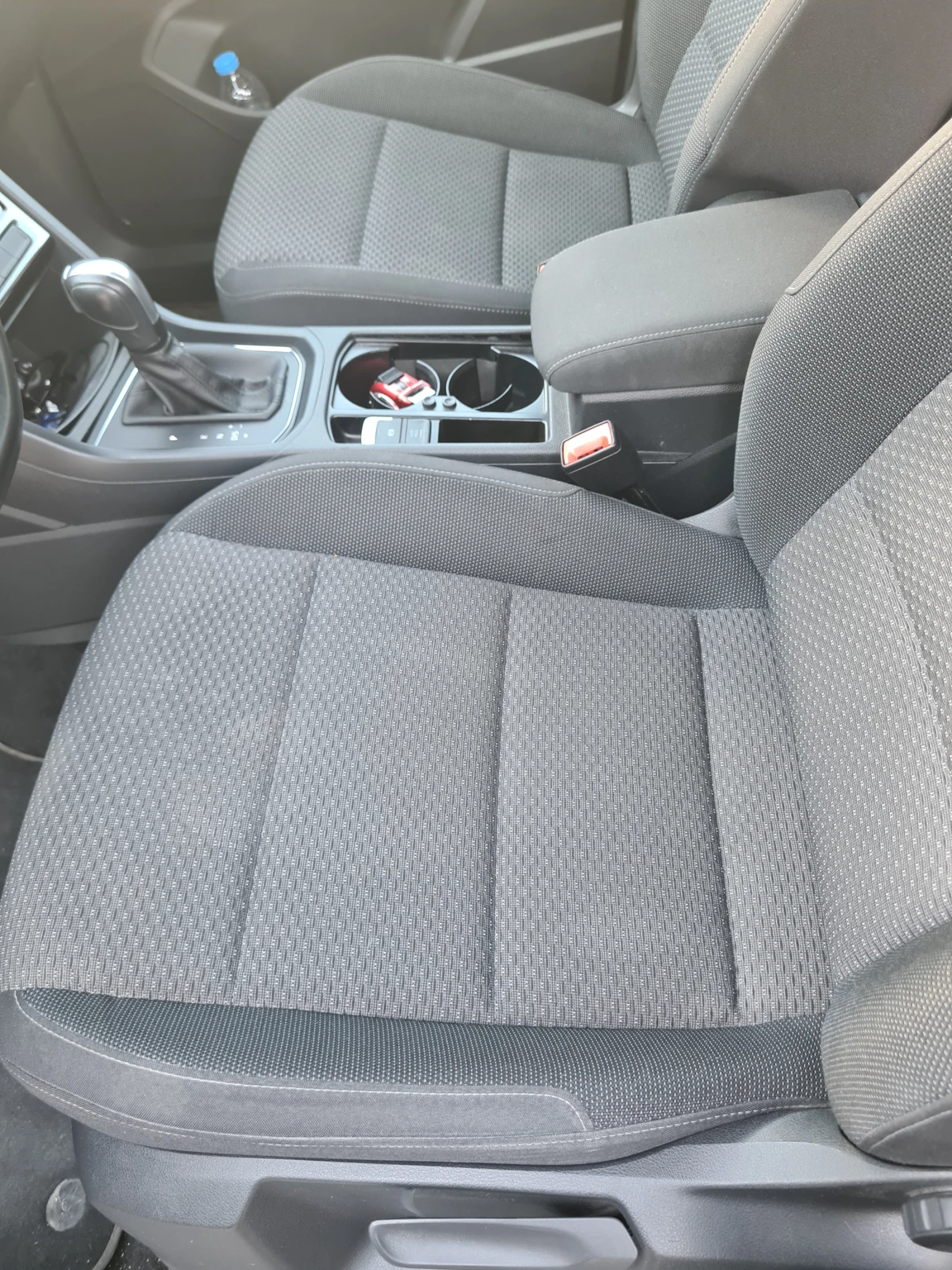 VW Touran, снимка 11 - Автомобили и джипове - 54399710