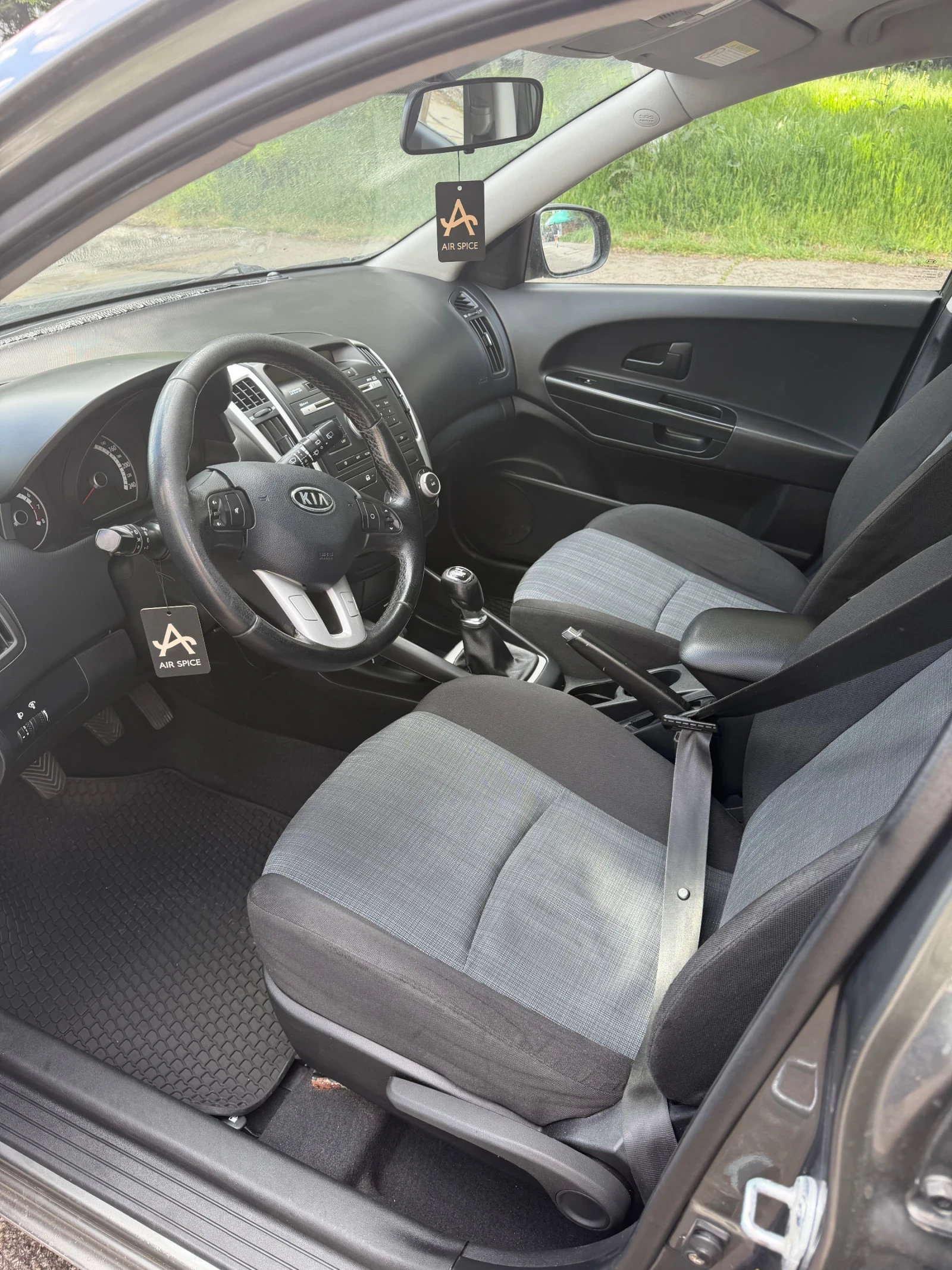 Kia Ceed, снимка 5 - Автомобили и джипове - 54594050