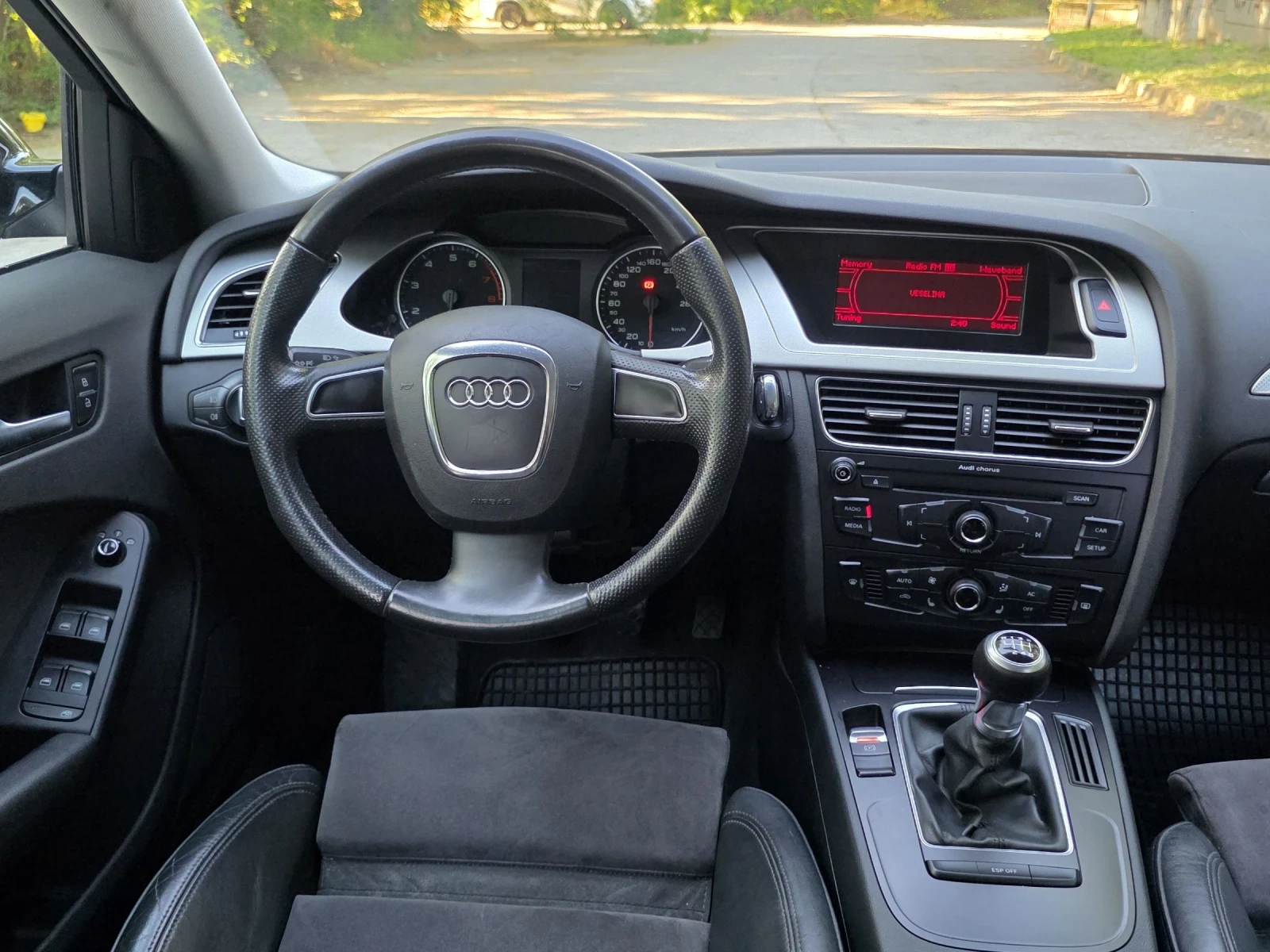 Audi A4 1.8T QUATTRO 141000км!!!, снимка 11 - Автомобили и джипове - 54913632