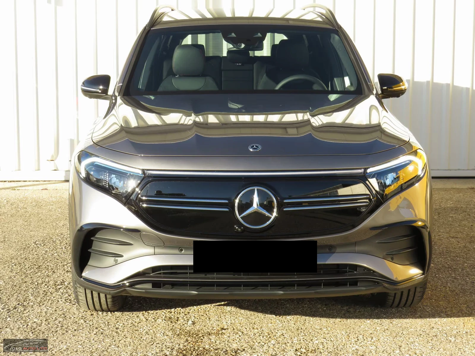 Mercedes-Benz EQB 300/228HP/4MATIC/AMG/360/PANO/NIGHT/KLESS/ACC/491z, снимка 2 - Автомобили и джипове - 54931893