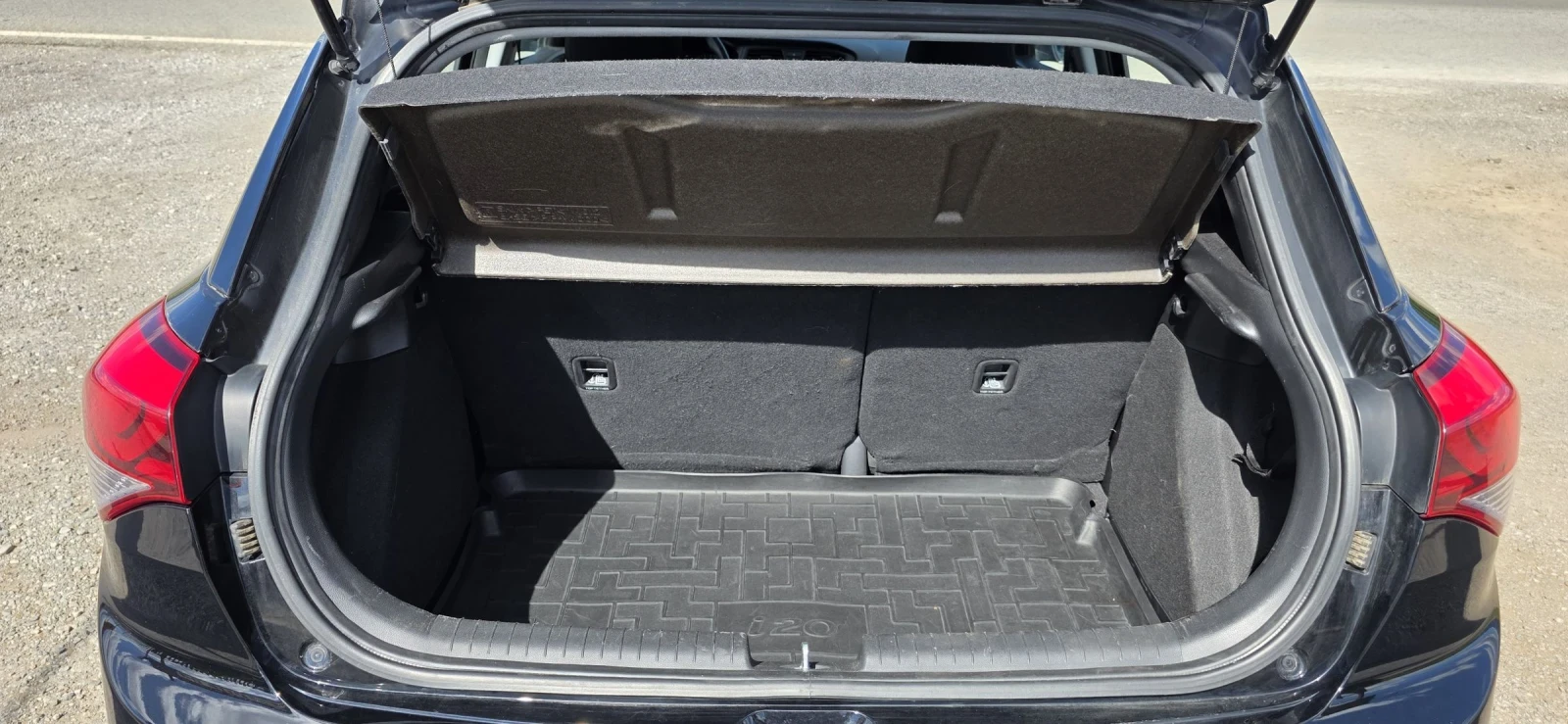 Hyundai I20 1.1 CRDI-EURO 6, снимка 5 - Автомобили и джипове - 55068042