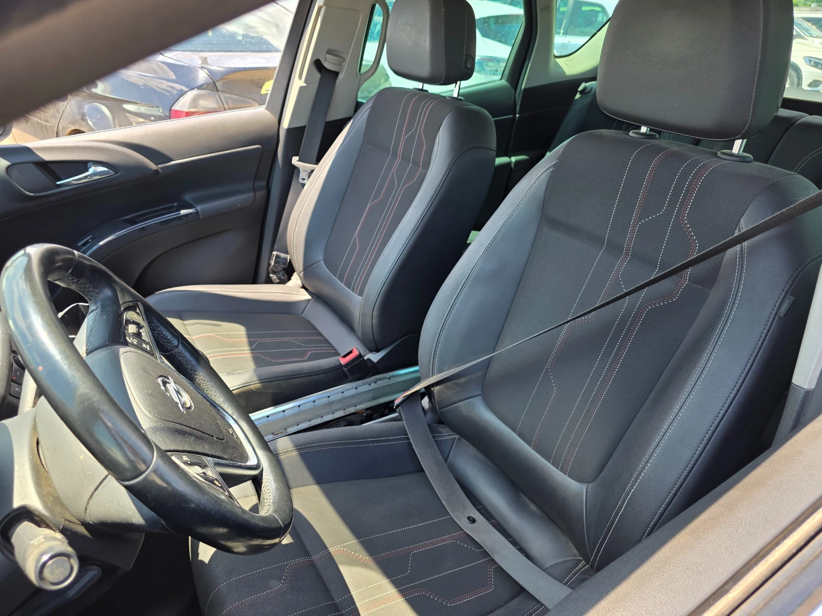 Opel Meriva 1.4 LPG, снимка 10 - Автомобили и джипове - 55166297