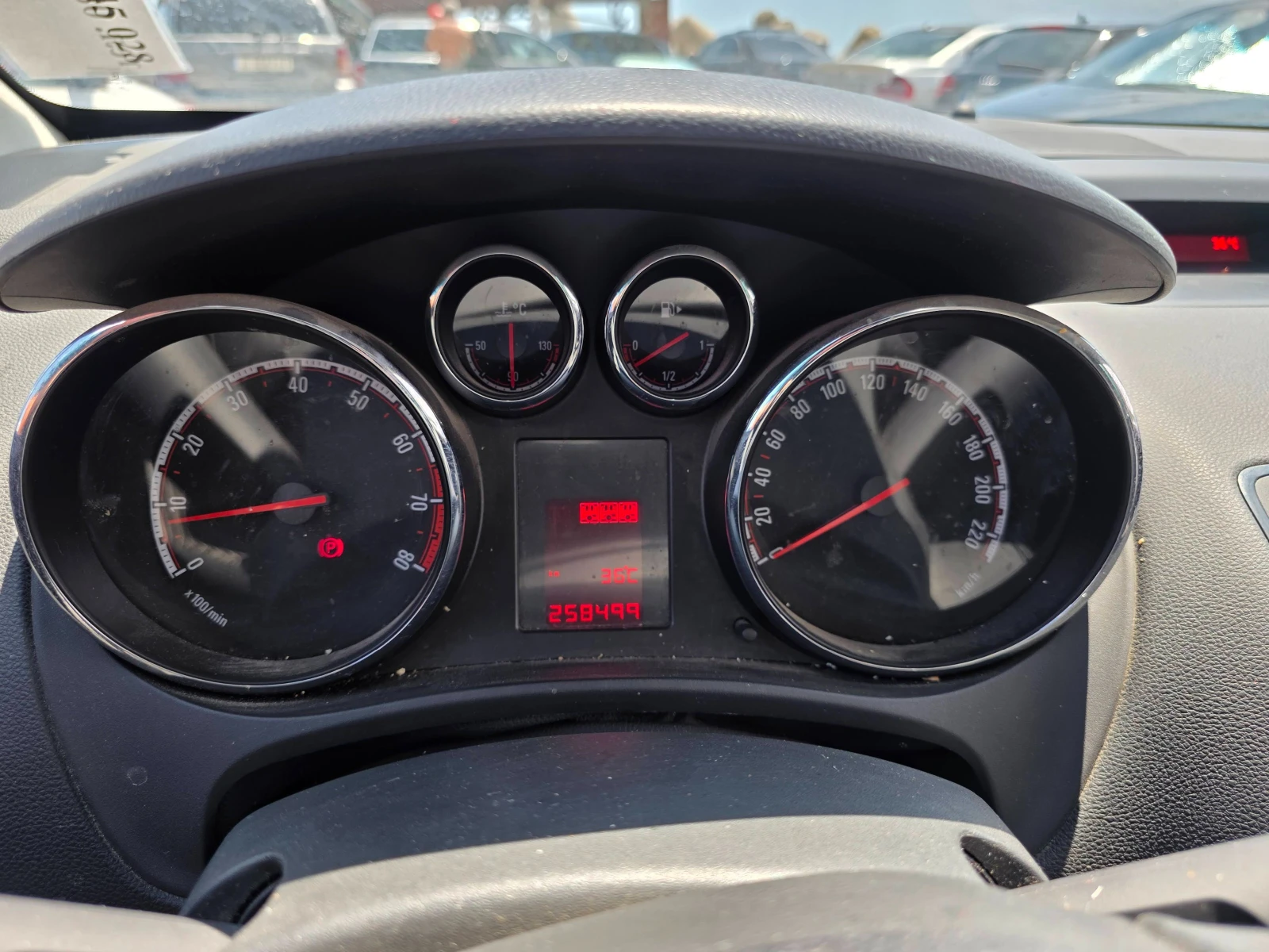 Opel Meriva 1.4 LPG, снимка 8 - Автомобили и джипове - 55166297