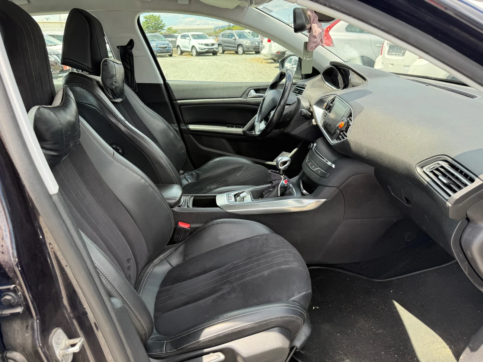 Peugeot 308 (КАТО НОВА)^(НАПЪЛНО ОБСЛУЖЕНА), снимка 13 - Автомобили и джипове - 55210651