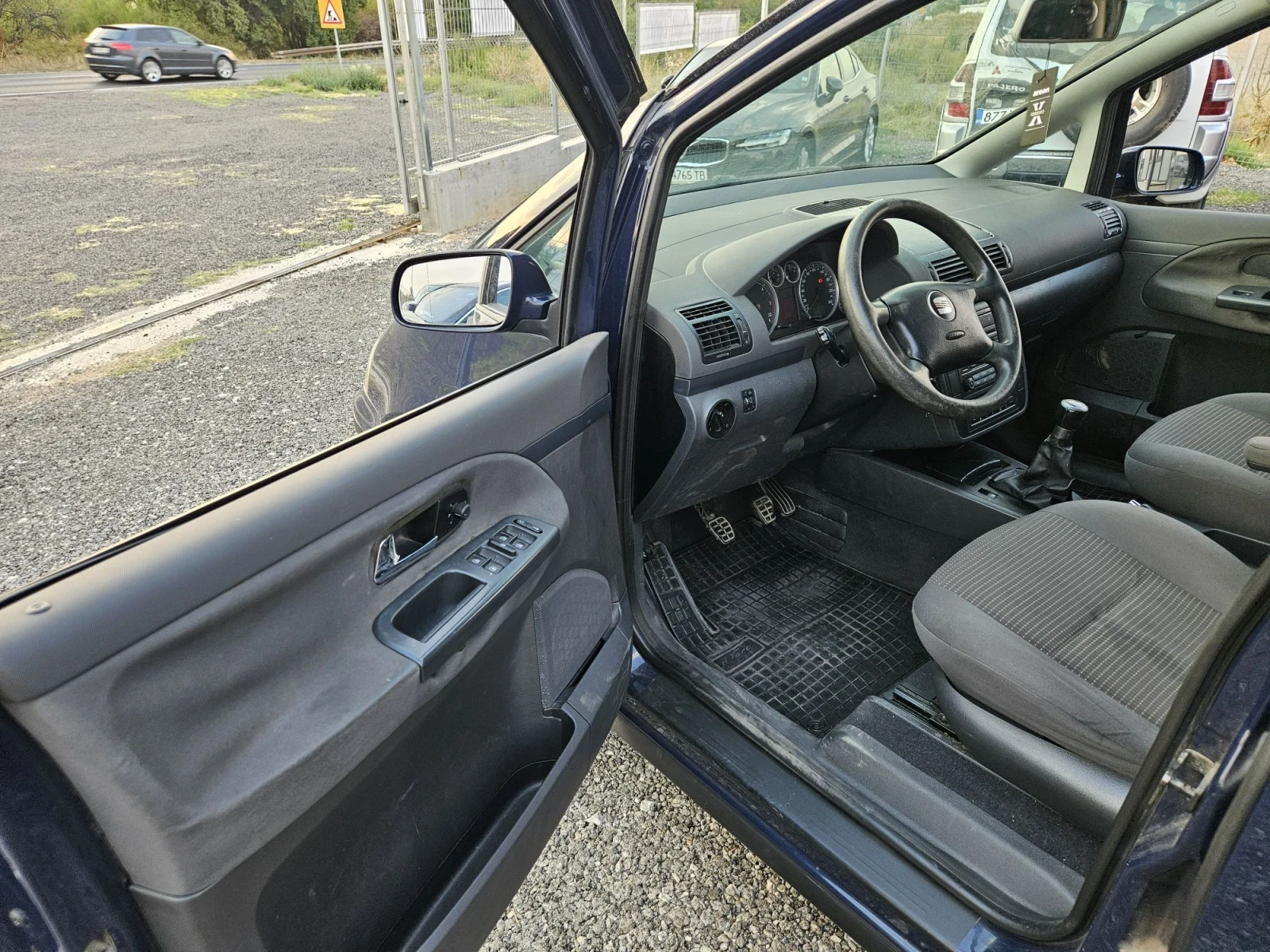 Seat Alhambra 1.9TDI 7 Mеста, снимка 12 - Автомобили и джипове - 55768636