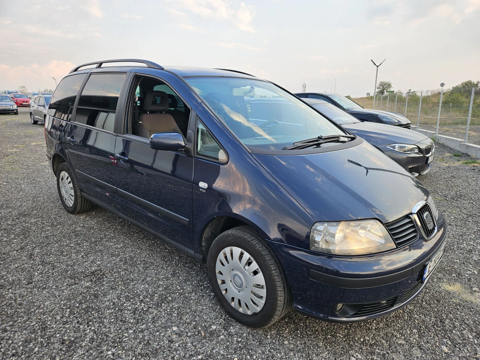 Seat Alhambra 1.9TDI 7 Mеста, снимка 7 - Автомобили и джипове - 55768636