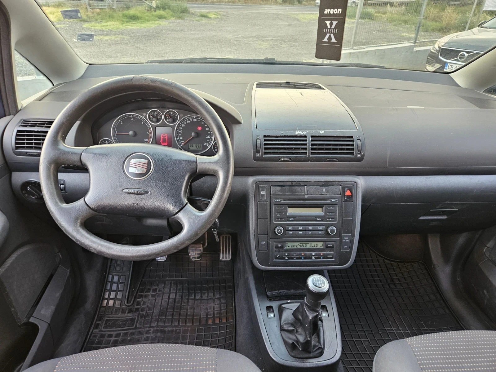 Seat Alhambra 1.9TDI 7 Mеста, снимка 11 - Автомобили и джипове - 55768636