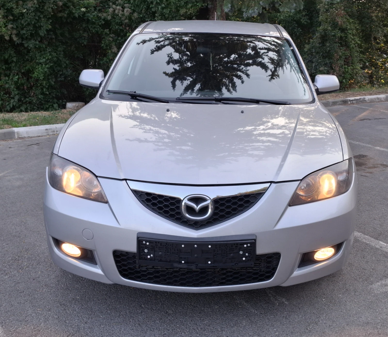 Mazda 3 1.6, снимка 2 - Автомобили и джипове - 55845596