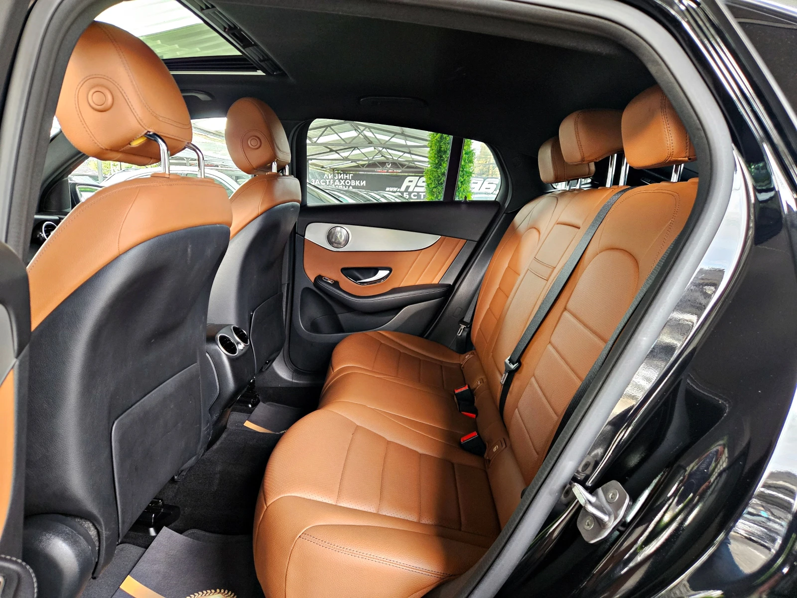 Mercedes-Benz GLC 200 COUPE/AMG/GERMANY/VIRTUAL/HEAD UP/CAMERA/BLIND SP/, снимка 16 - Автомобили и джипове - 56325728