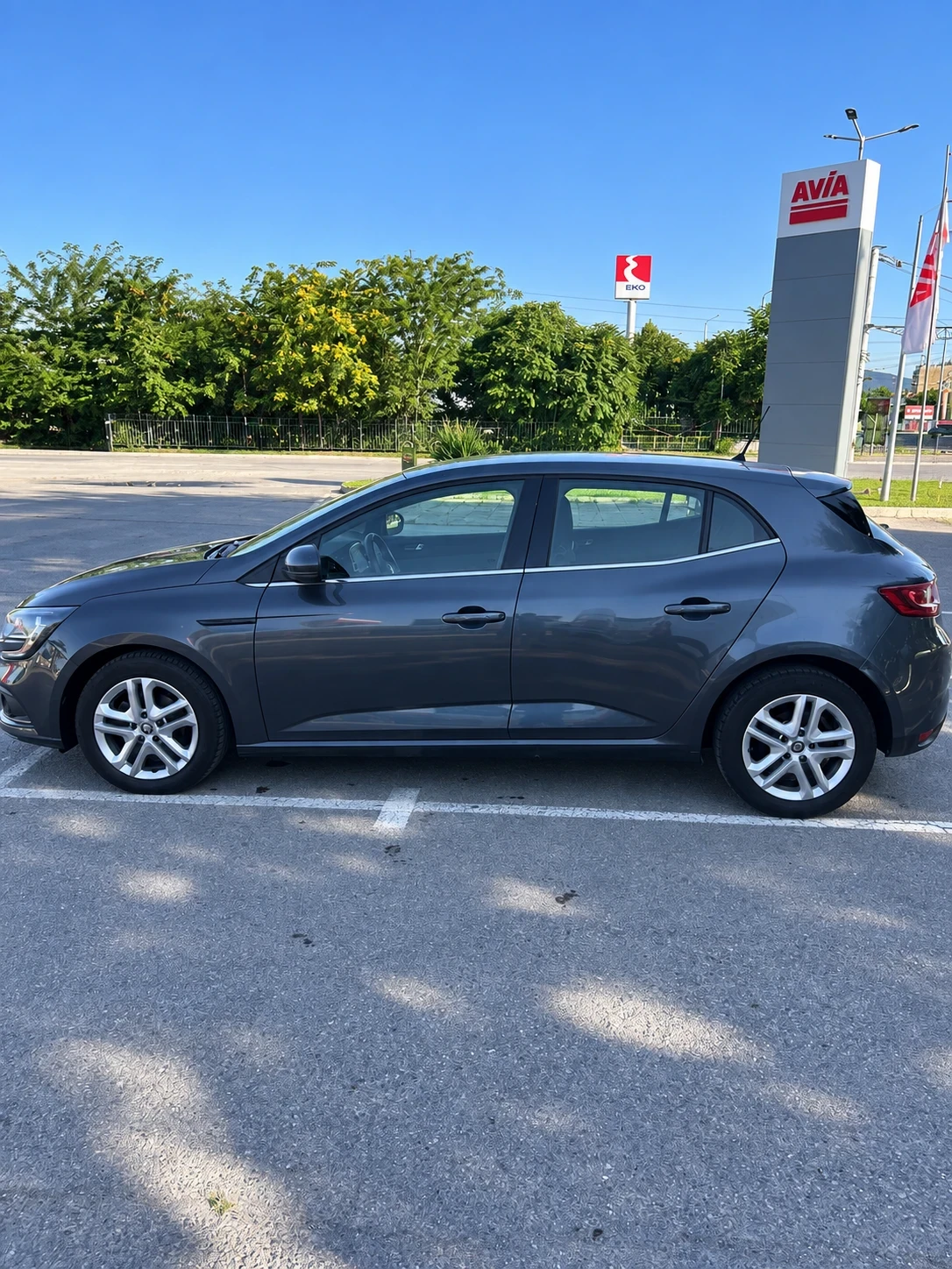 Renault Megane 1.5DCI, снимка 3 - Автомобили и джипове - 56369504