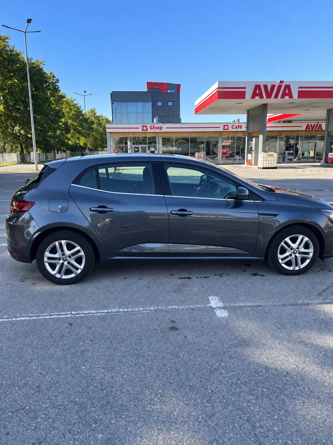 Renault Megane 1.5DCI, снимка 5 - Автомобили и джипове - 56369504