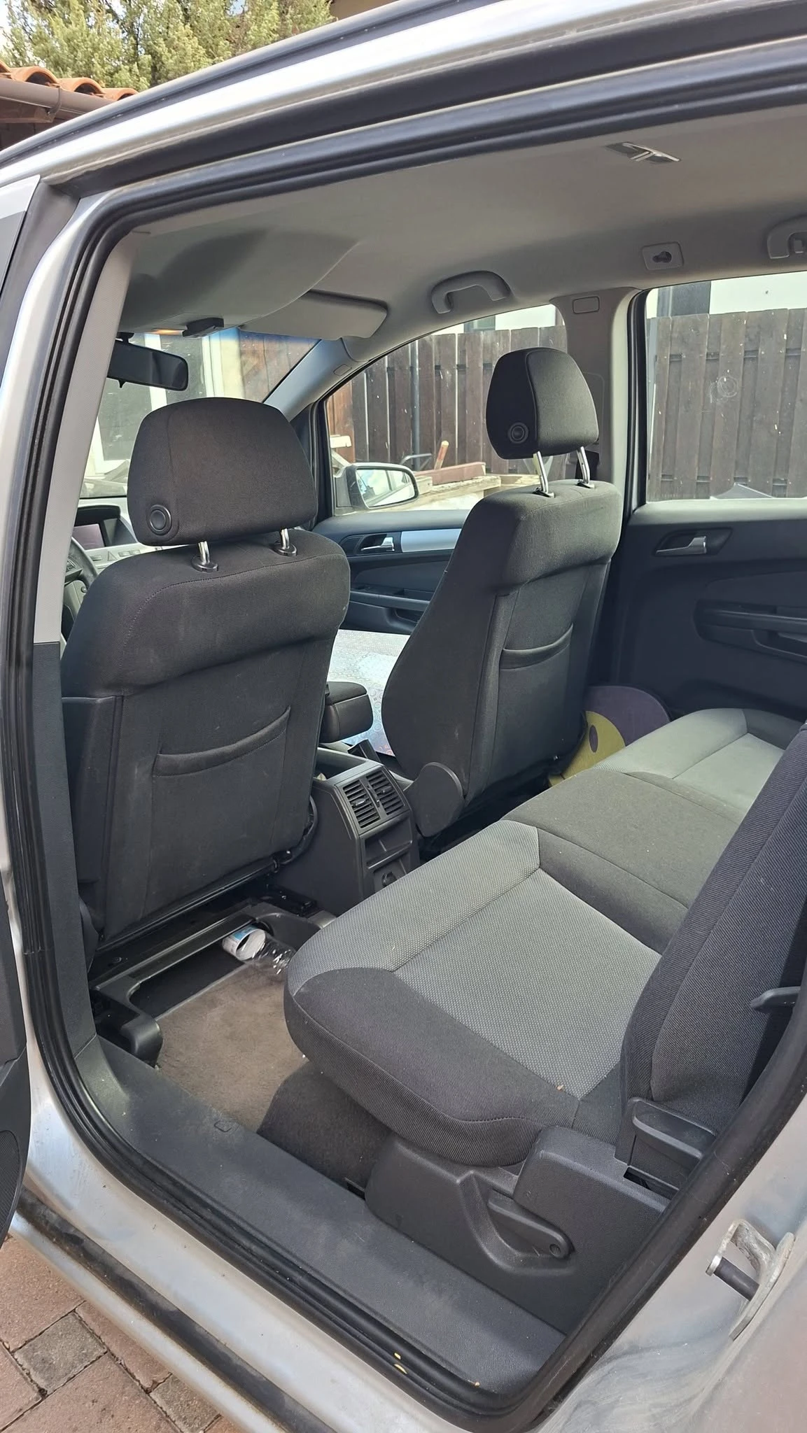 Opel Zafira, снимка 9 - Автомобили и джипове - 56371367