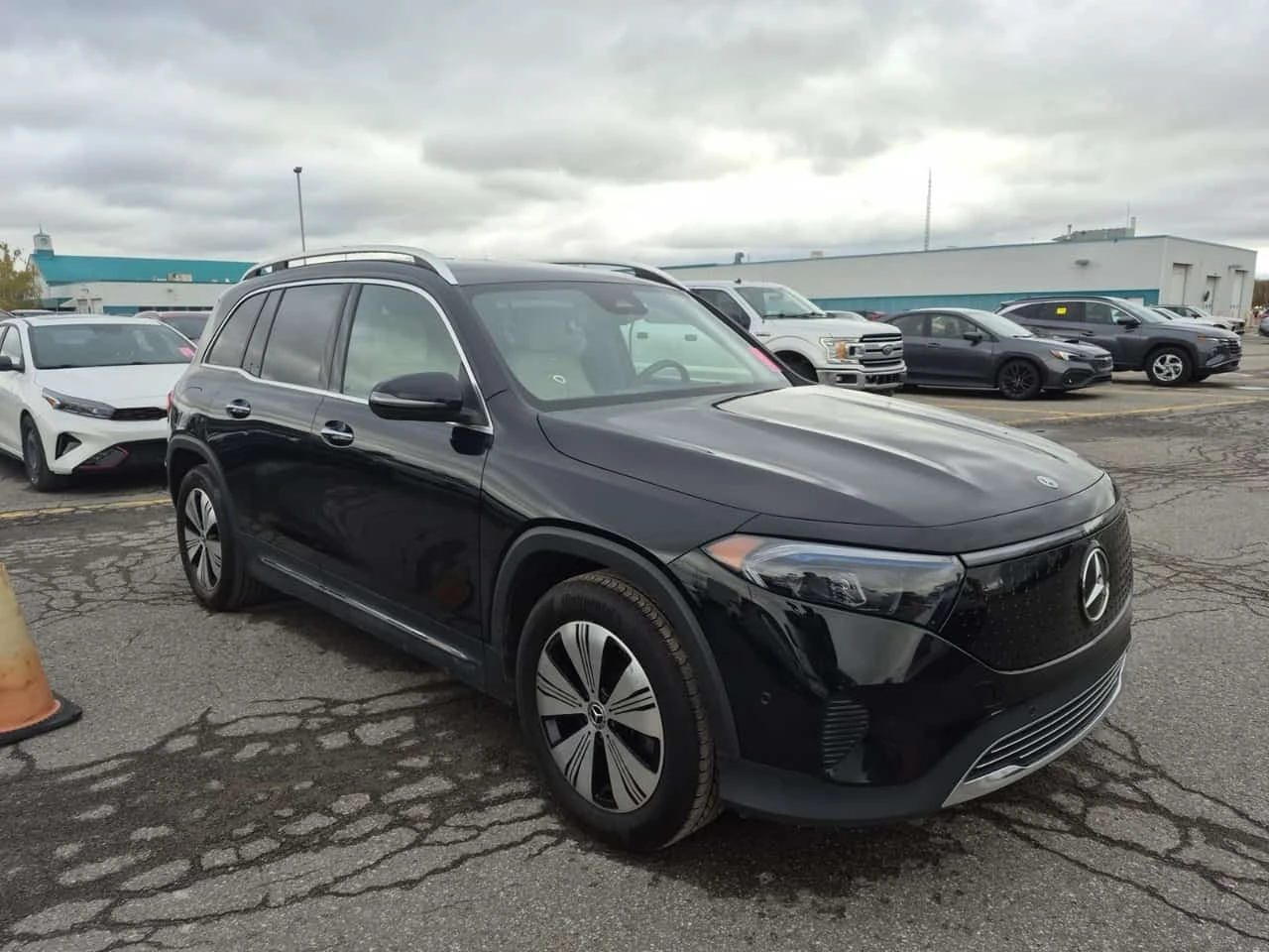 Mercedes-Benz EQB 300/CARFAX/�������/�����/�������� | Mobile.bg � ����������� 1
