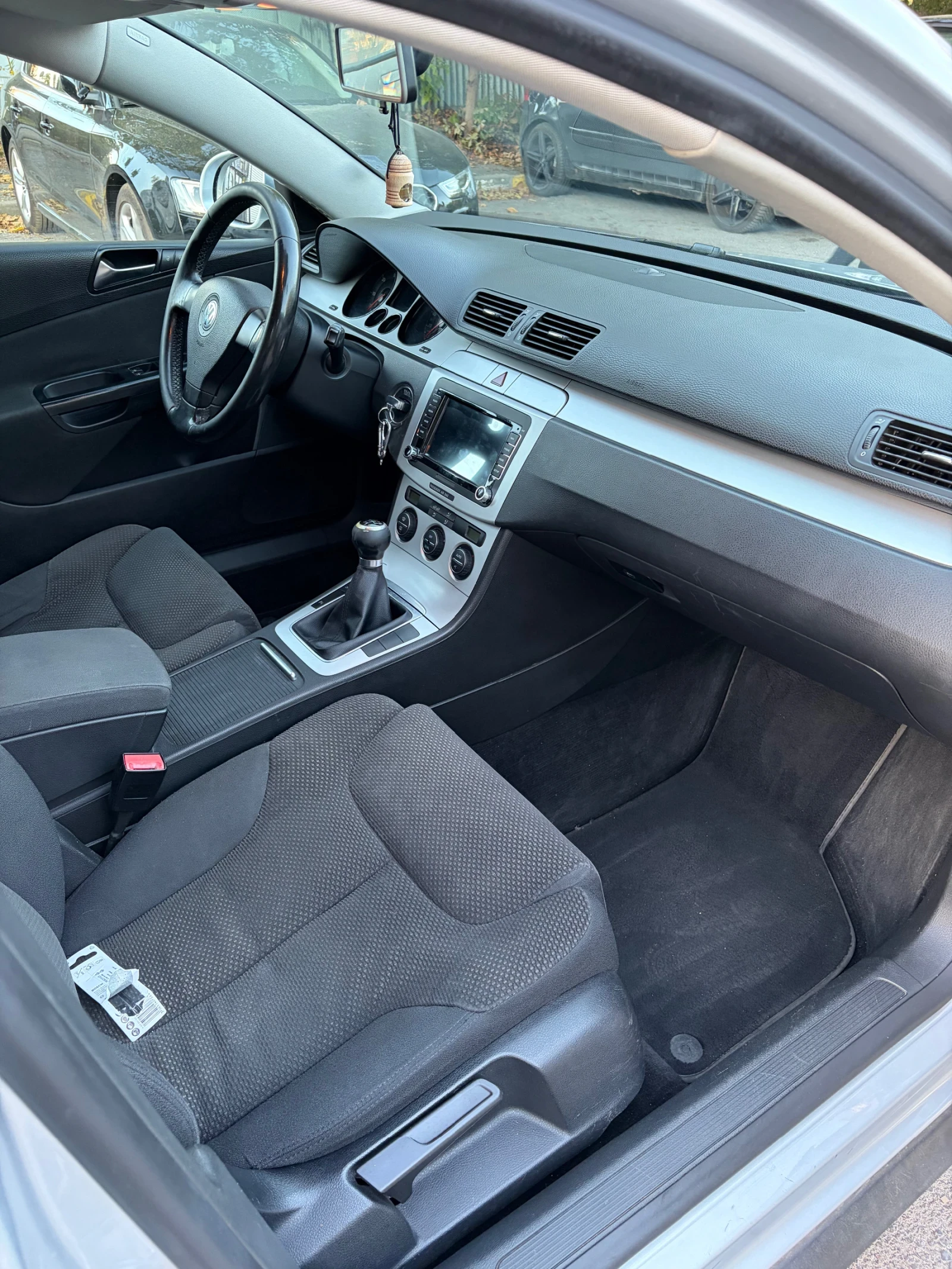 VW Passat, снимка 6 - Автомобили и джипове - 56593807
