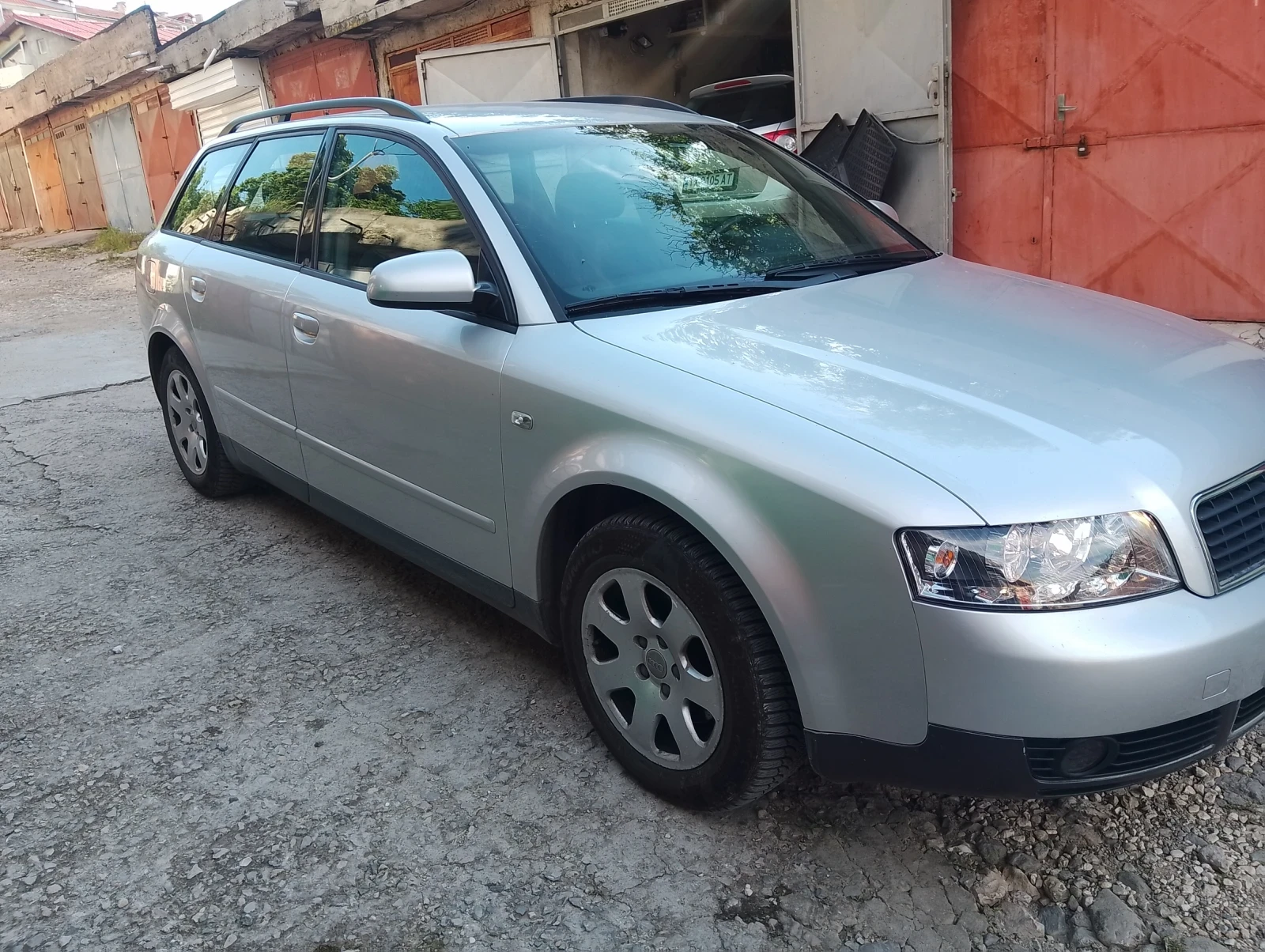 Audi A4 1.9 TDI, снимка 4 - Автомобили и джипове - 56720638