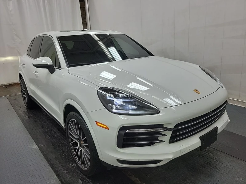 Porsche Cayenne E HYBRID  CARFAX, снимка 2 - Автомобили и джипове - 52471294