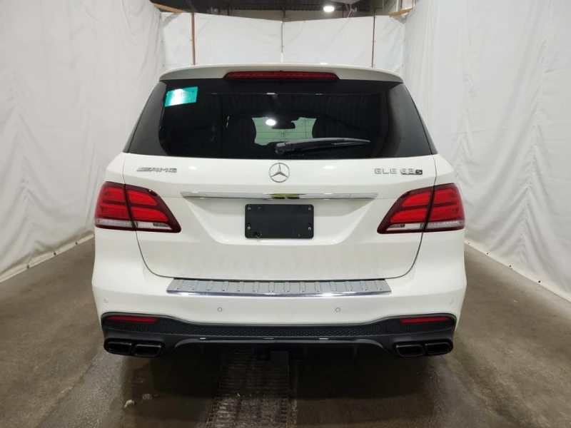 Mercedes-Benz GLE 63 S AMG * CARFAX * БЕЗ ПЪРВОНАЧАЛНА ВНОСКА, снимка 5 - Автомобили и джипове - 53255718