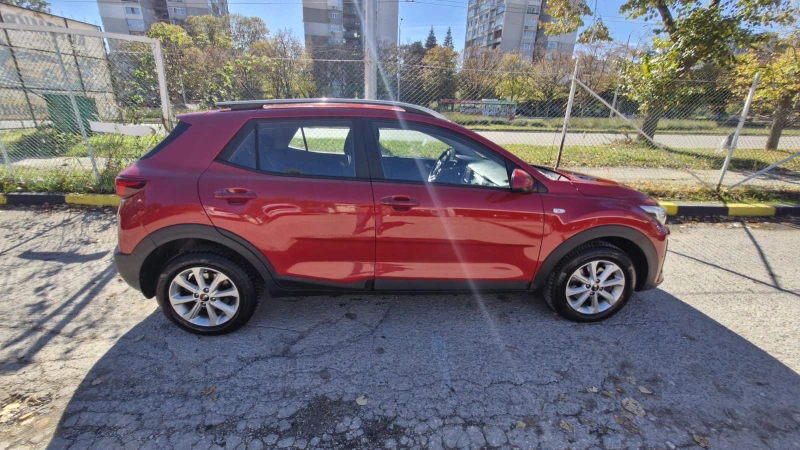 Kia Stonic, снимка 9 - Автомобили и джипове - 53321888