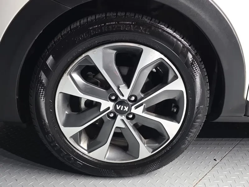 Kia Stonic 1.6 TRENDY | Mobile.bg � ����������� 5