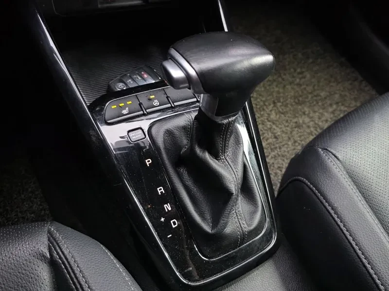 Kia Stonic 1.6 TRENDY | Mobile.bg � ����������� 9