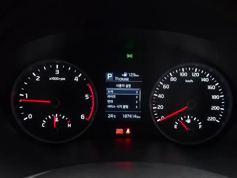 Kia Stonic 1.6 TRENDY | Mobile.bg � ����������� 8
