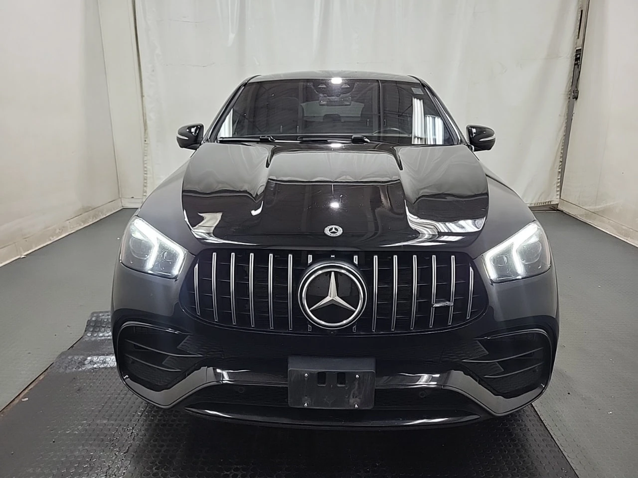 Mercedes-Benz GLE 63 S AMG * CARFAX * АВТО КРЕДИТ * ЦЕНА ДО БГ! - изображение 2