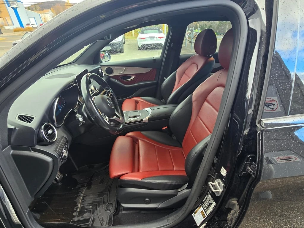 Mercedes-Benz GLC 300 4MATIC 2022 CARFAX * БЕЗ ПЪРВОНАЧАЛНА ВНОСКА - изображение 6